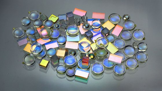 Photonik nach Maß - Funktionalisierte Materialien und Komponenten für optische Systeme der nächsten Generation