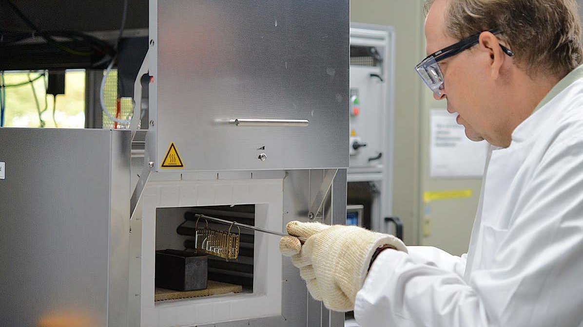Wissenschaftler vor Salzschmelze